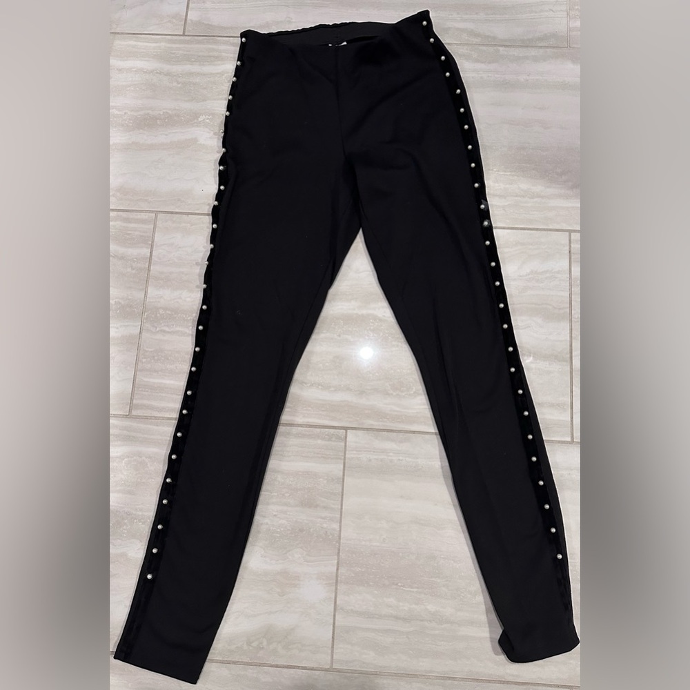 Zeza B Leggings | Faux Pearl Bead Side Trim